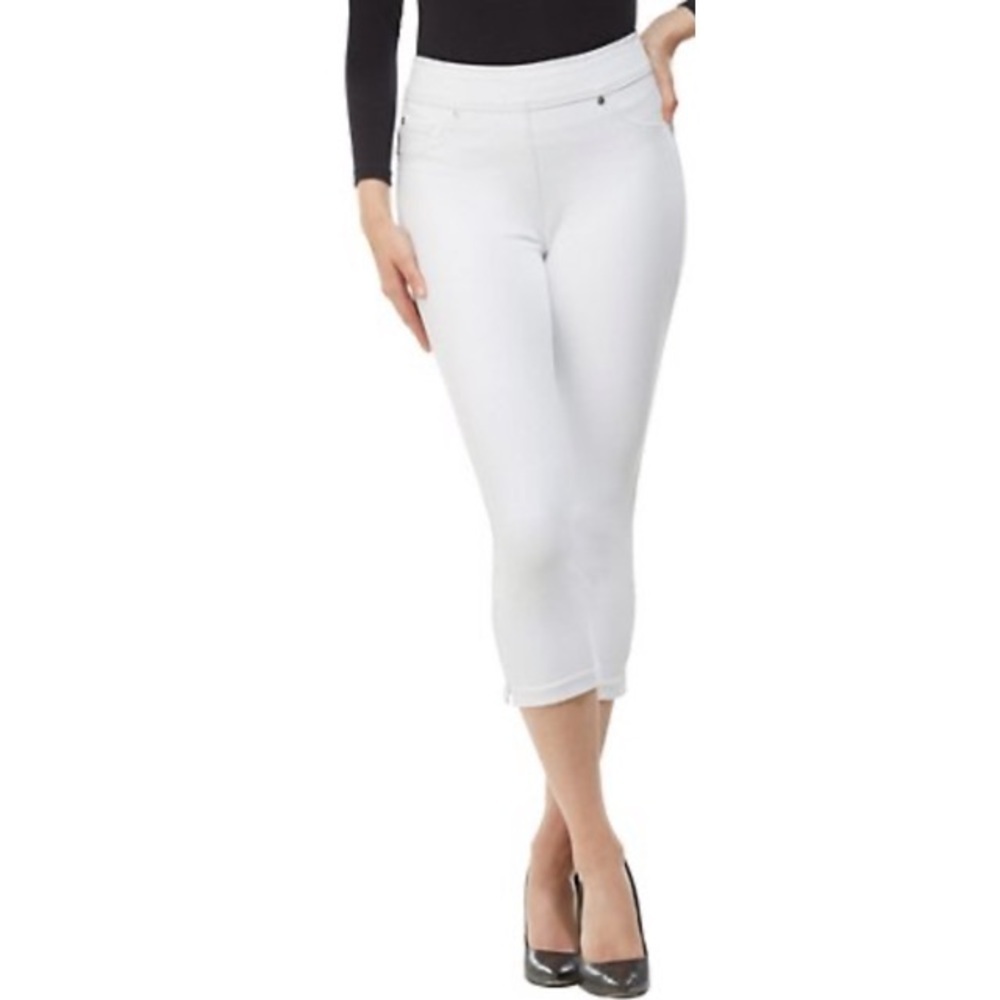 Luxe Denim Pull On Crop Cuffed Jeans